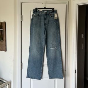 NWT H&M High Waisted 90s Jeans